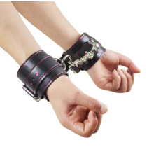 New Sex Fetish Toys Leather Handcuff for Sex Bondage Sex Handcuff Sex Bracelet with Pink Sewing
